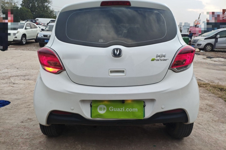 长安欧尚 奔奔E-Star 2021款 国民版 心悦版（快充版）磷酸铁锂（31.18kWh）车身外观6004