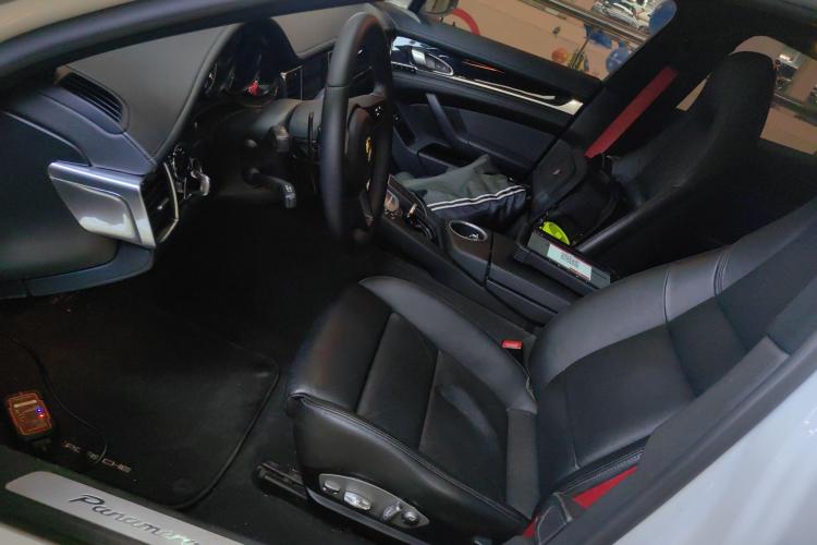 保时捷 2014款 Panamera 4 3.0T中控内饰19