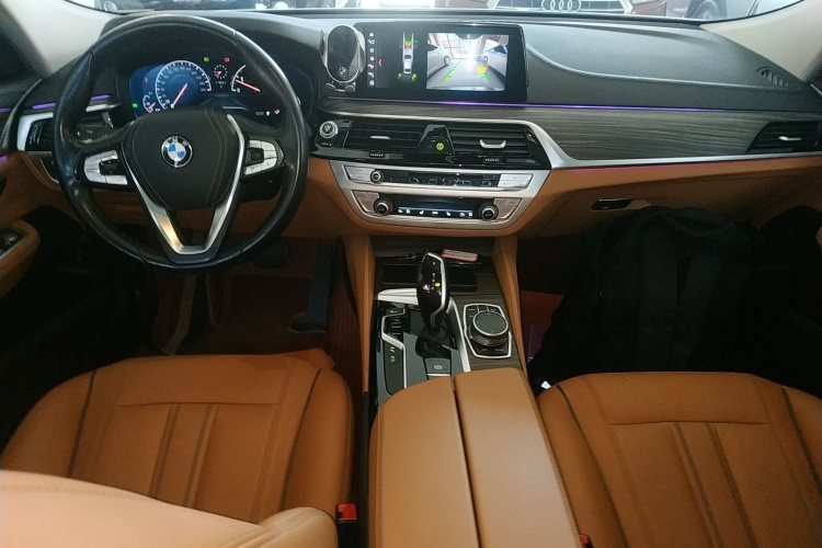 宝马6系GT 2019款 630i 豪华设计套装中控内饰7002