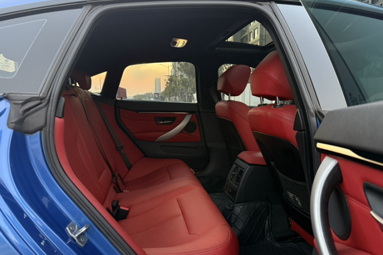 宝马4系 2016款 430i Gran Coupe M运动型中控内饰7015
