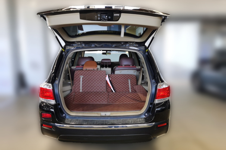 丰田 汉兰达 2012款 2.7L 两驱7座精英版中控内饰23