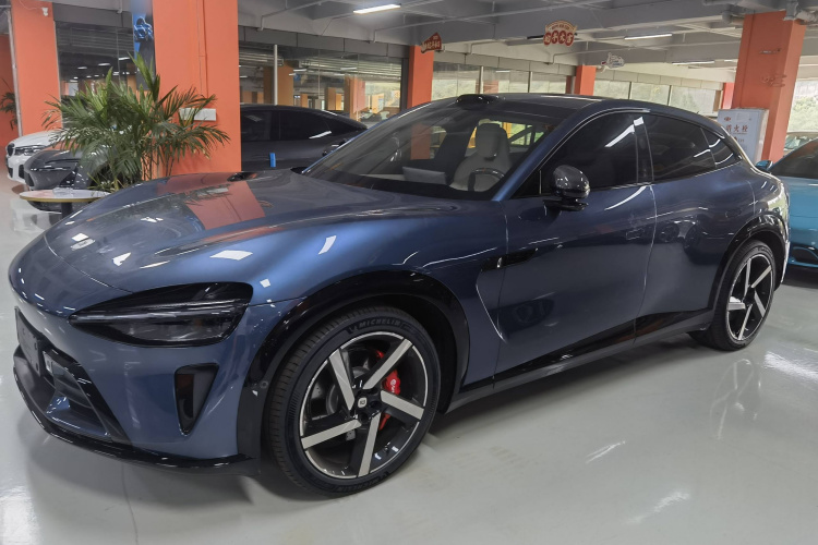 小米汽车 小米YU7 2025款 超长续航高性能四驱Max版车身外观6001