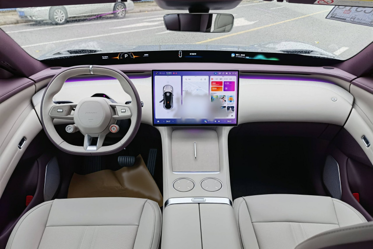 小米汽车 小米YU7 2025款 超长续航后驱版中控内饰7002