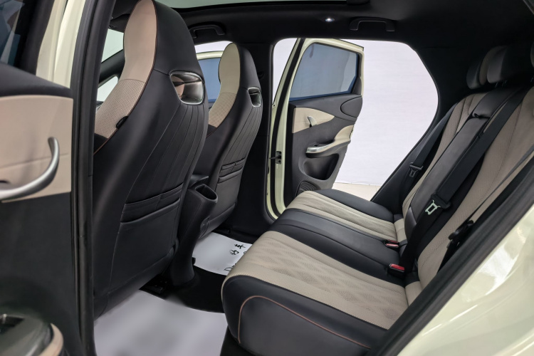 比亚迪 海豚 2023款 420km 时尚版中控内饰7002