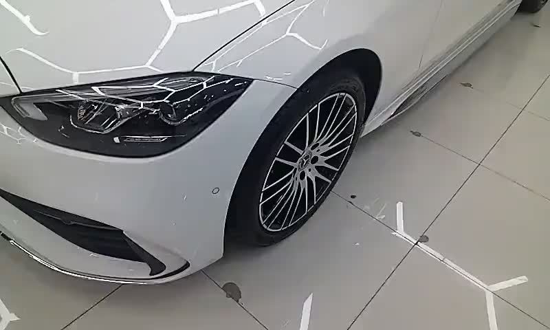 奔驰C级 2023款 C 200 L 运动版实拍1