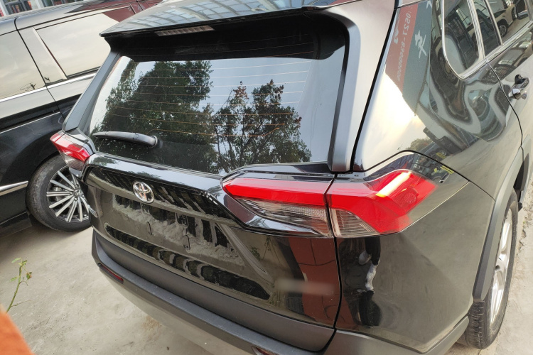 丰田 RAV4荣放 2022款 2.0L CVT两驱风尚Plus版车身外观6