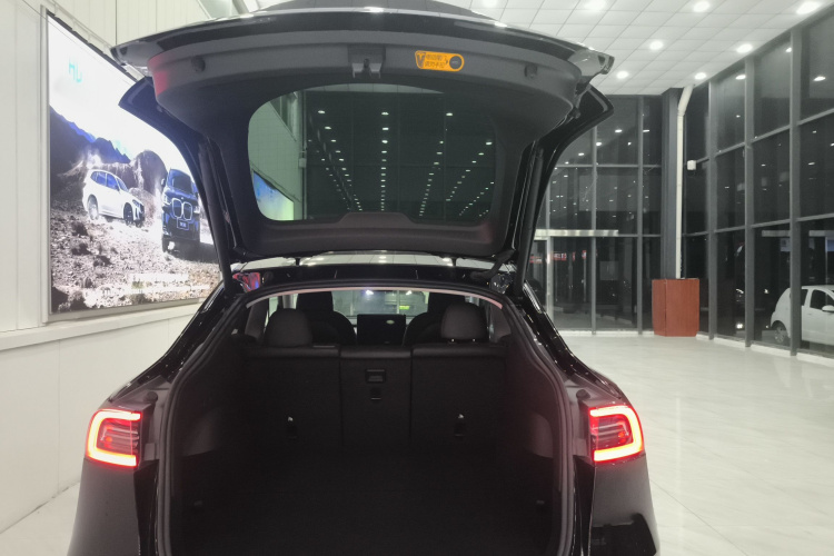 特斯拉 Model Y 2023款 后轮驱动版局部细节23