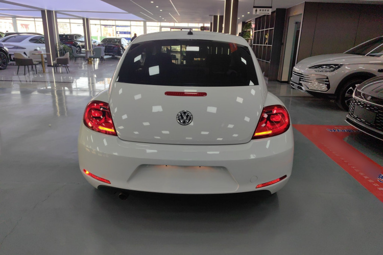 大众 甲壳虫 2015款 180TSI车身外观6