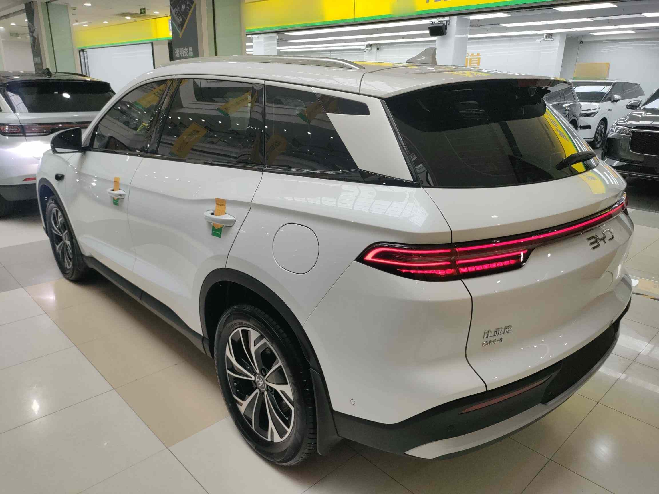 比亚迪 宋Pro新能源 2025款 第二代 智驾版 DM-i 75KM领先型(3)