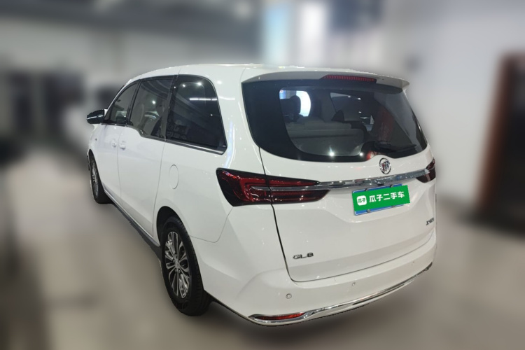 别克GL8 2023款 陆上公务舱 智享型车身外观5