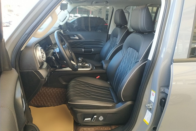 坦克300 2023款 越野版 2.0T 挑战者局部细节19