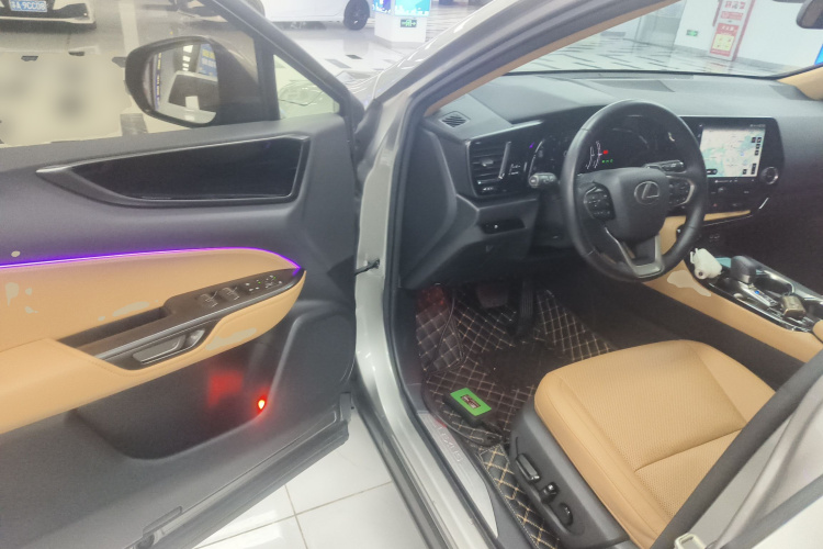 雷克萨斯NX 2022款 260 前驱 创悦版中控内饰7003