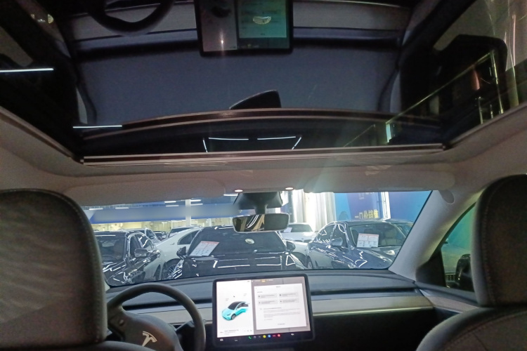 特斯拉 Model Y 2022款 改款 后轮驱动版局部细节22