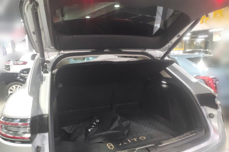 鸿蒙智行 问界M5 2022款 增程四驱性能版中控内饰23