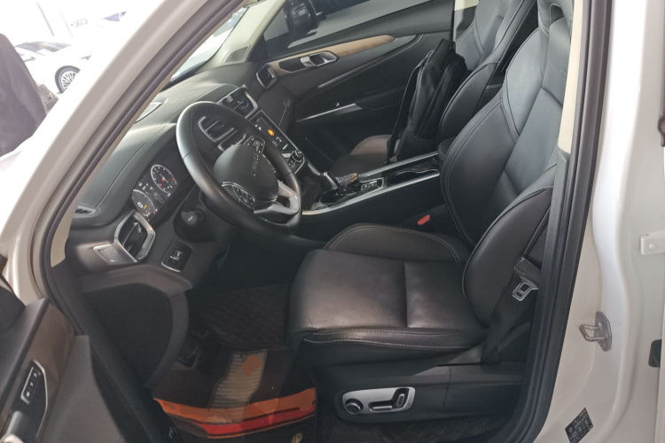 领克01 2019款 2.0T 两驱型Pro版 国VI中控内饰19