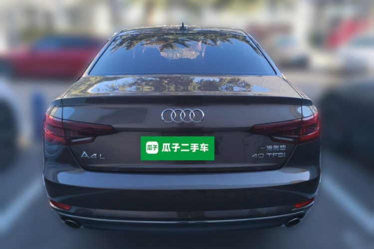 奥迪A4L 2018款 30周年年型 40 TFSI 进取型车身外观6