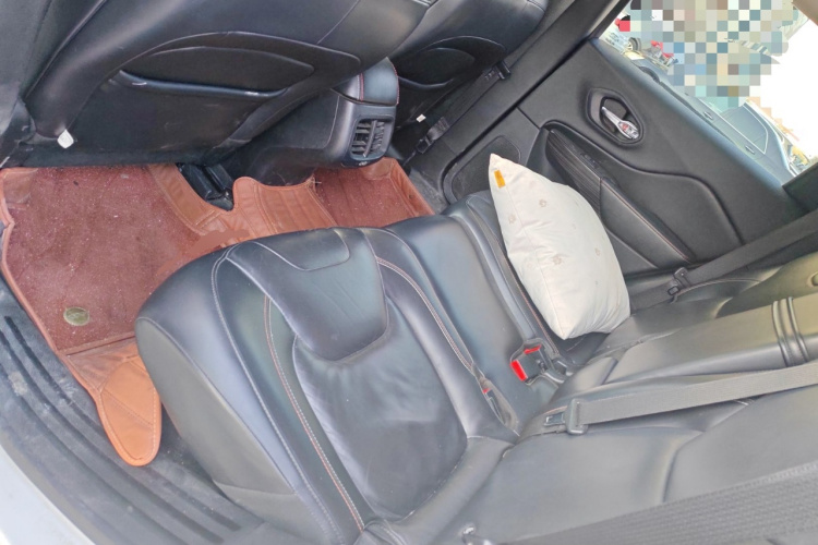 Jeep 自由光 2016款 2.4L 75周年致敬版中控内饰21