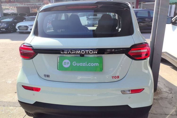 零跑汽车 零跑T03 2024款 403舒享版车身外观6