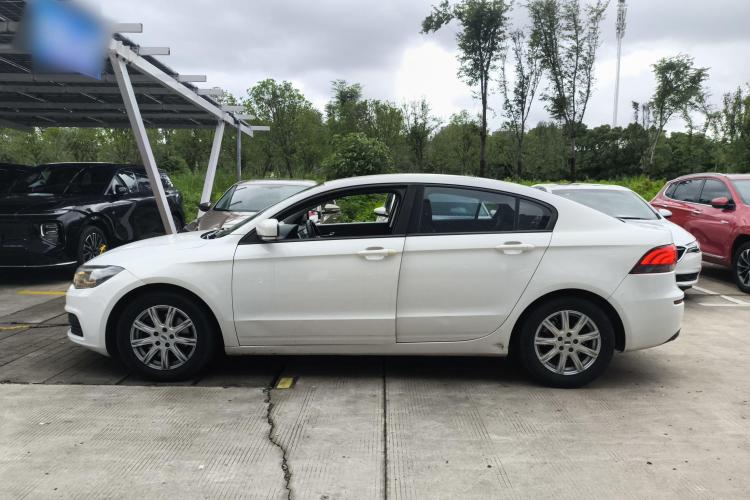 观致3 2021款 3S 三厢 1.5T CVT领先型车身外观4