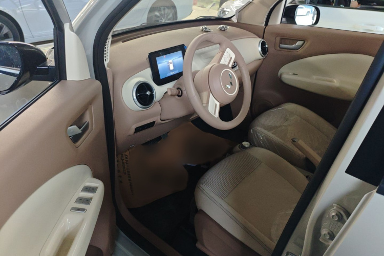 五菱汽车 宏光MINIEV 2025款 四门版 进阶款中控内饰7002