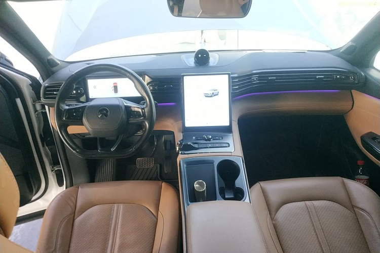 蔚来ES6 2020款 455KM 运动版中控内饰7002