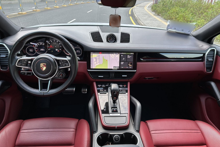 保时捷 2019款 Cayenne Coupé 3.0T中控内饰7002