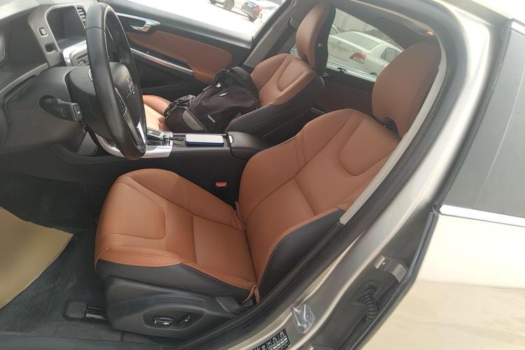 沃尔沃S60 2016款 S60L T5 智驭版局部细节19