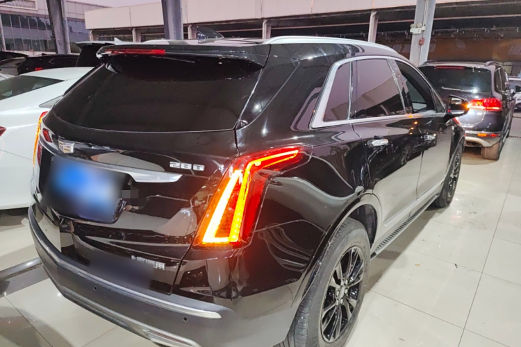 凯迪拉克XT5 2020款 28T 豪华型车身外观7