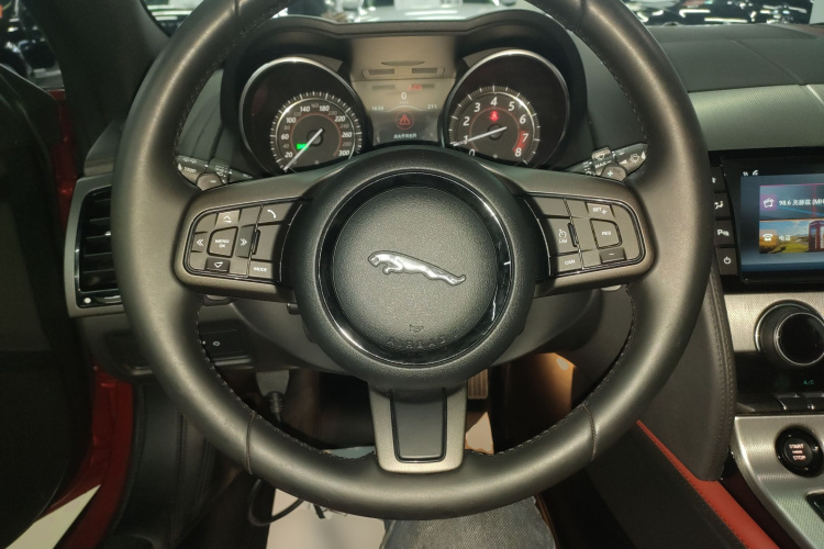 捷豹F-TYPE 2016款 3.0 SC 硬顶版中控内饰13