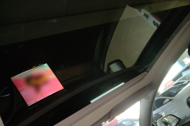 特斯拉 Model Y 2022款 后轮驱动版局部细节22