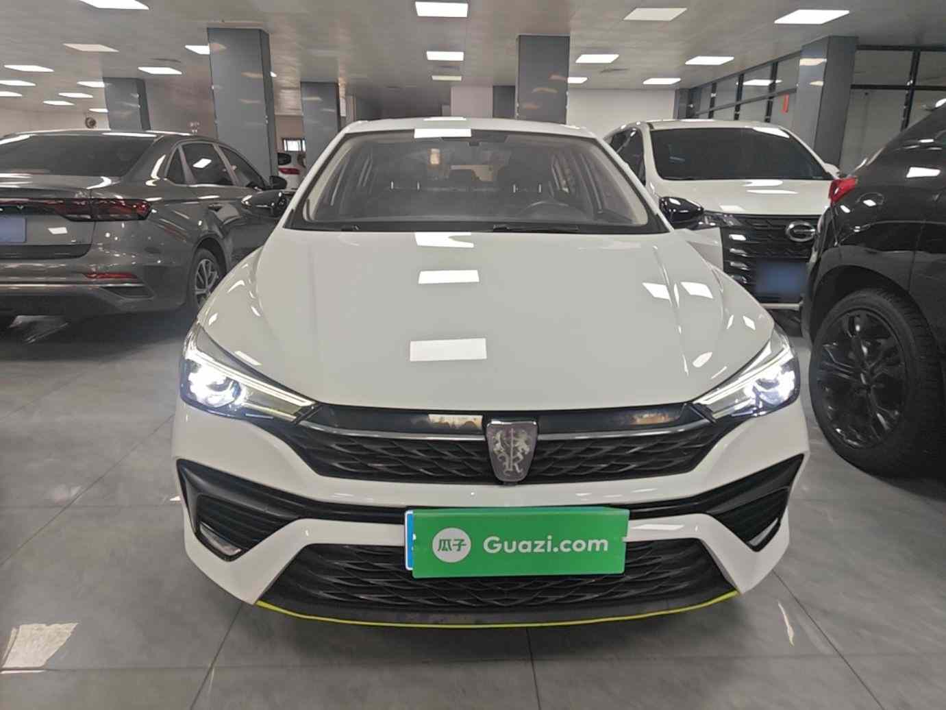 荣威i5 2021款 改款 1.5L CVT钻石版(1)