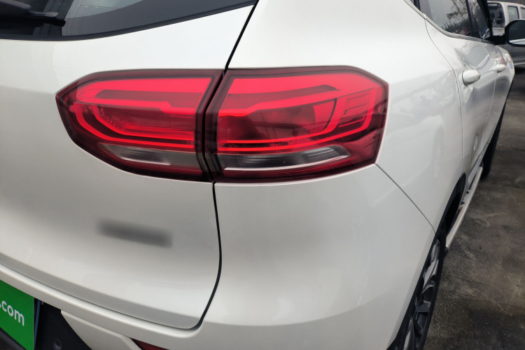 哈弗H6 2020款 1.5GDIT 自动铂金冠军版车身外观9