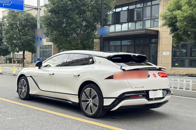 腾势Z9GT 2024款 1100四驱Max版车身外观6005