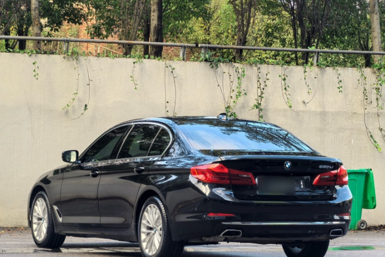 宝马5系 2019款 改款 530Li 尊享型 豪华套装车身外观6003