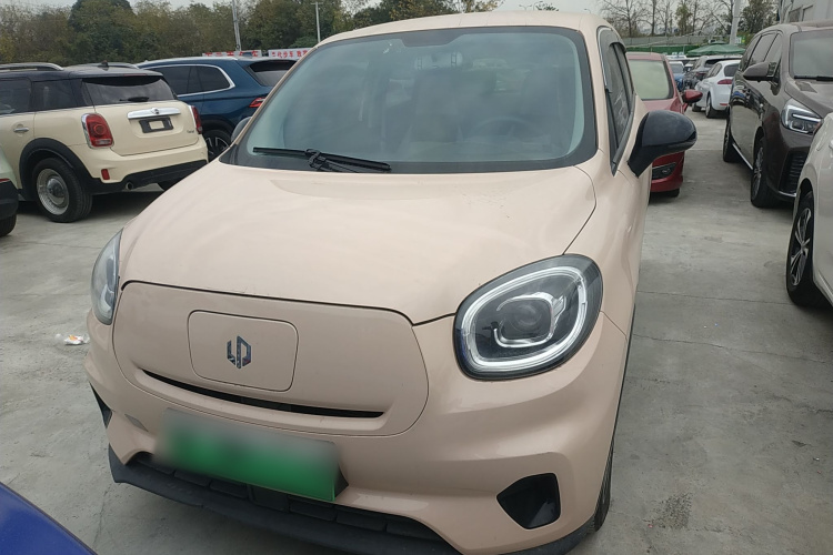 零跑汽车 零跑T03 2021款 400微糖版车身外观2