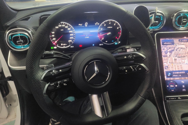 奔驰C级 2024款 C 260 L 皓夜运动版局部细节13