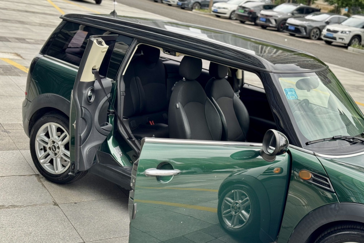 MINI Clubman 2011款 1.6L COOPER Fun中控内饰7003