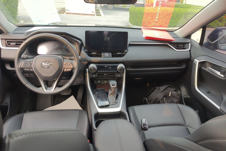 丰田 威兰达 2023款 2.0L CVT两驱豪华PLUS版中控内饰12