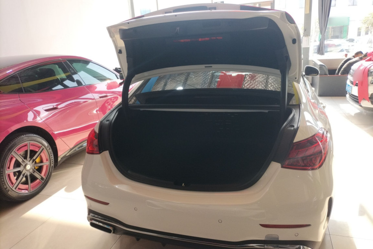 奔驰C级 2022款 C 200 L 运动版局部细节23