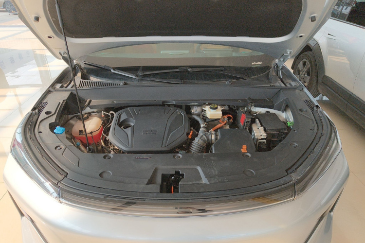 吉利银河 银河星舰7 EM-i 2025款 120km 探索+版机舱底盘24