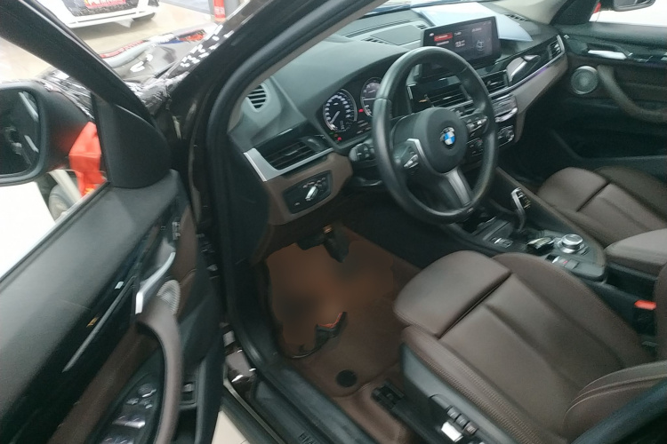 宝马X1 2021款 sDrive25Li 领先型中控内饰20