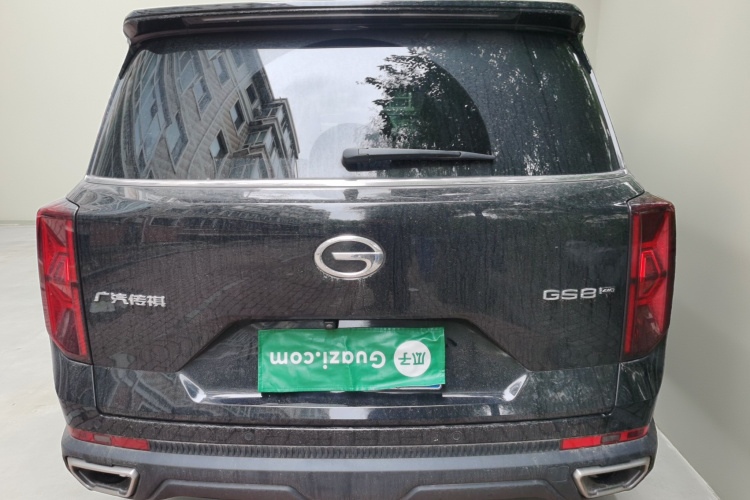 广汽传祺 传祺GS8 2022款 领航系列 2.0TGDI 四驱豪华智联版（七座）车身外观6