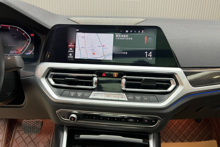 宝马3系 2020款 改款 325Li M运动套装中控内饰7003