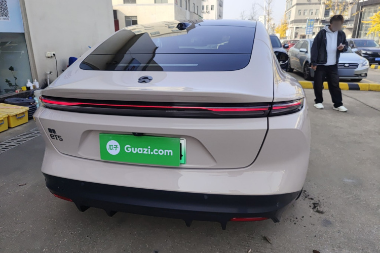 蔚来ET5 2022款 75kWh车身外观6