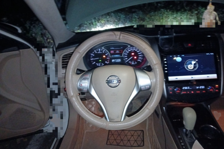 日产 天籁 2015款 2.0L XL Upper欧冠科技版局部细节13