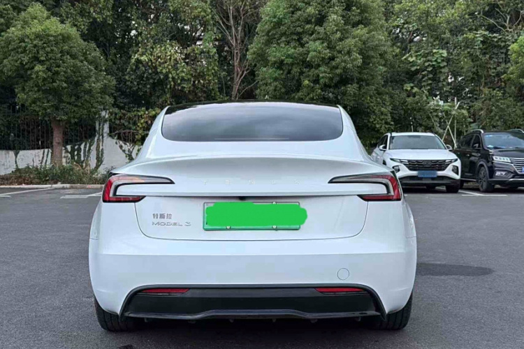 特斯拉 Model 3 2023款 后轮驱动版车身外观6002