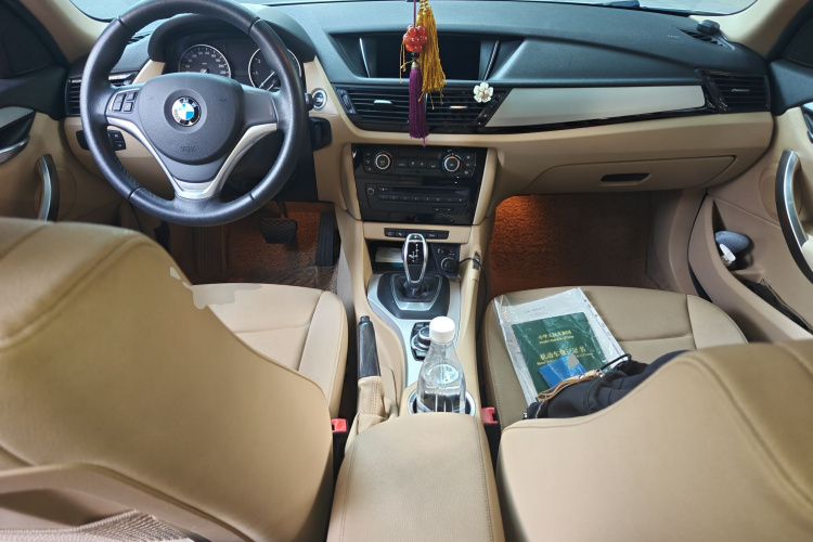 宝马X1 2014款 sDrive18i 领先型中控内饰12