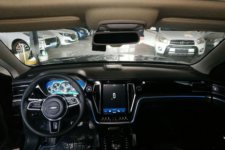 众泰T700 2017款 1.8T 双离合尊贵型中控内饰12