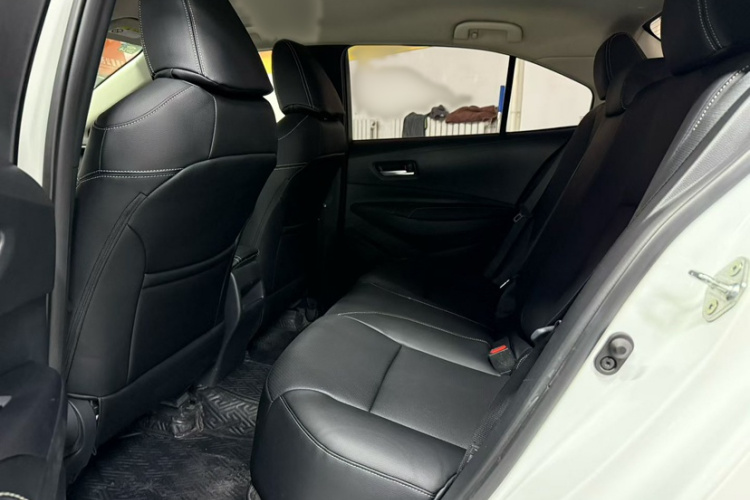 丰田 卡罗拉 2019款 1.2T S-CVT GL先锋版中控内饰7003