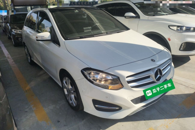 奔驰B级 2019款 B 200 动感型车身外观6002
